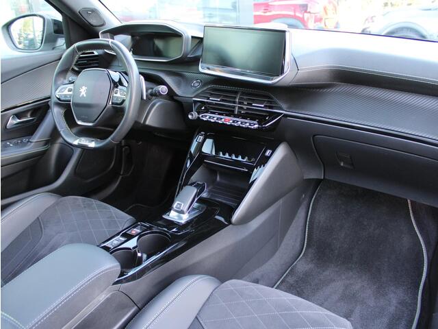 Peugeot 2008 1.2 PureTech GT Pack Automaat 155PK | Navi / Panoramadak / Camera