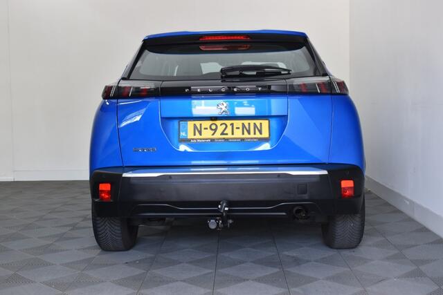 Peugeot 2008 1.2 PureTech 100PK Blue Lease Allure