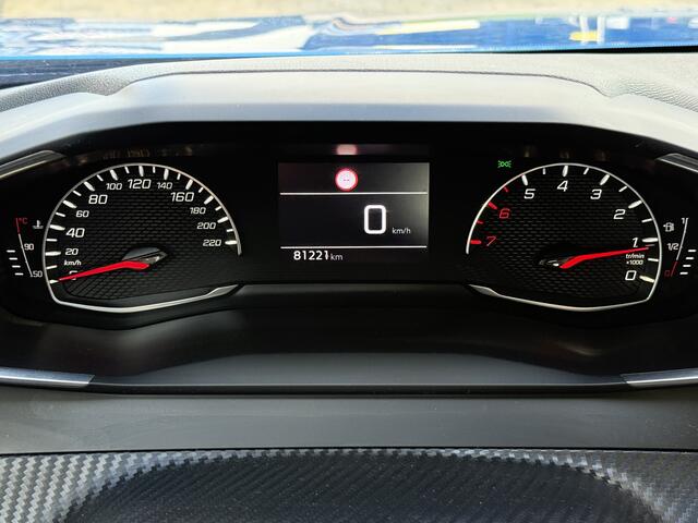 Peugeot 2008 BWJ 2021 | 1.2 101PK Active Pack | CLIMA | CARPLAY | NAVI | CAMERA | PRIVACY GLASS | PDC | LICHTMETAAL