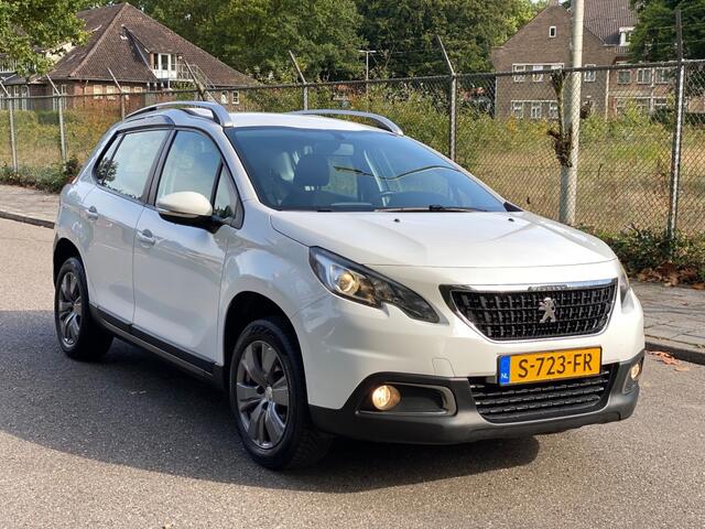 Peugeot 2008 1.2 Benzine - D riem is V.v in 2024 - Trekhaak !!!