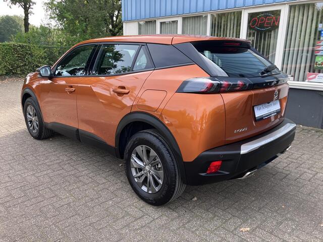 Peugeot 2008 1.2 PureTech Style 131pk Navi Camera Pdc Cruise