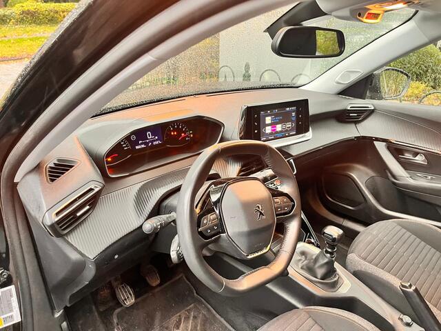 Peugeot 2008 1.2 PureTech Blue Lease Active