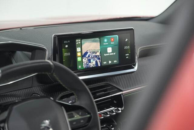 Peugeot 2008 PureTech 130 GT Pack | Panoramadak | Camera | Adaptieve Cruise Control | Stoelverwarming