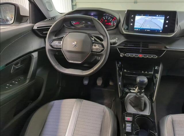 Peugeot 2008 1.2 100 pk Allure Navigatie Climate Control Parkeersensoren Carplay Android Lichtmetalen velgen led Koplampen 1/2 Leder NL Auto 1e Eigenaar
