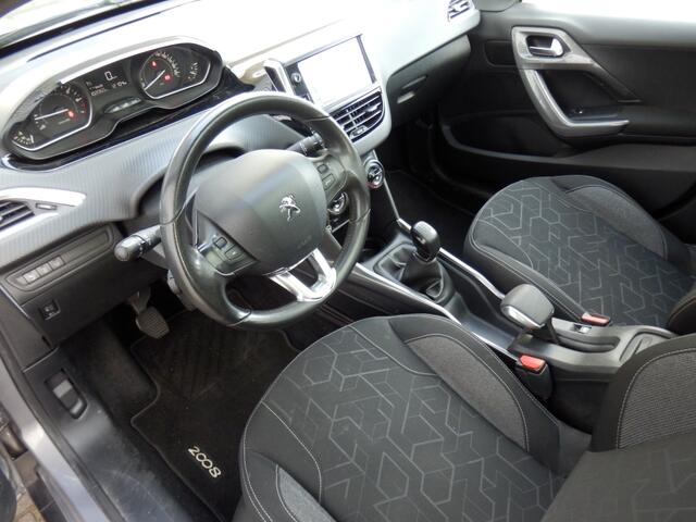 Peugeot 2008 110PK | Blue Lion | Panoramadak | Navigatie | 100% dealer o.h.