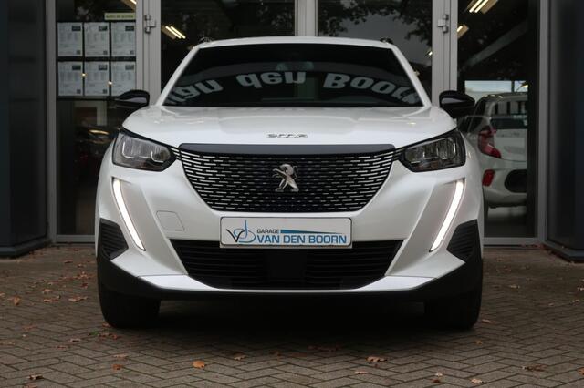Peugeot 2008 1.2 PURETECH 100, Apple Carplay/ Android Auto, Navi, Clima, LED, etc.