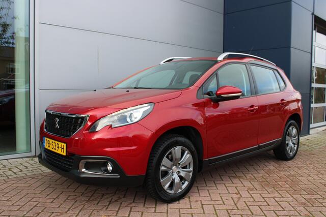 Peugeot 2008 1.2 PureTech Blue Lion Automaat Airco Navi Panoramadak Carplay Trekhaak 61.721km