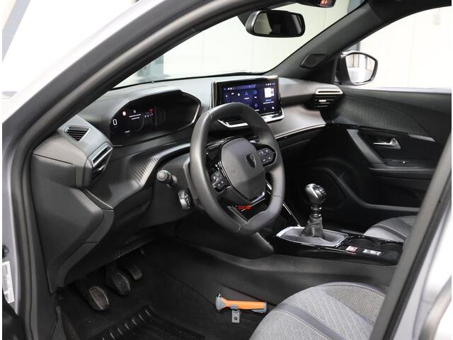 Peugeot 2008 1.2 100PK Allure | 1ste eigenaar | AppleCarPlay/AndroidAuto | Armsteun | Climate Control | Cruise Control | 360'Camera | FULL LED | Navigatie | LMV | Parkeersensoren | Privacy Glass | Isofix |
