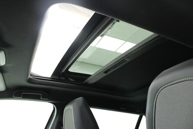 Peugeot 2008 1.2 PureTech 130 GT | automaat | panoramadak | climate control | pdc v/a+camera | carplay draadloos | spiegels elect. inklapbaar | cruise control | keyless