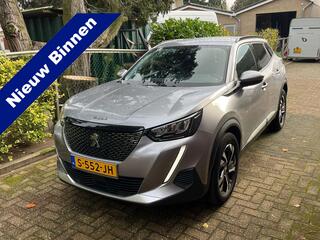 peugeot-2008-1.2-allure-pack.-camer