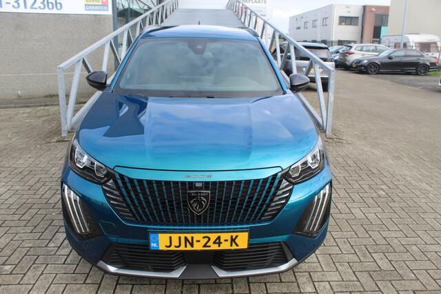 Peugeot 2008 1.2 Hybrid 136 Allure