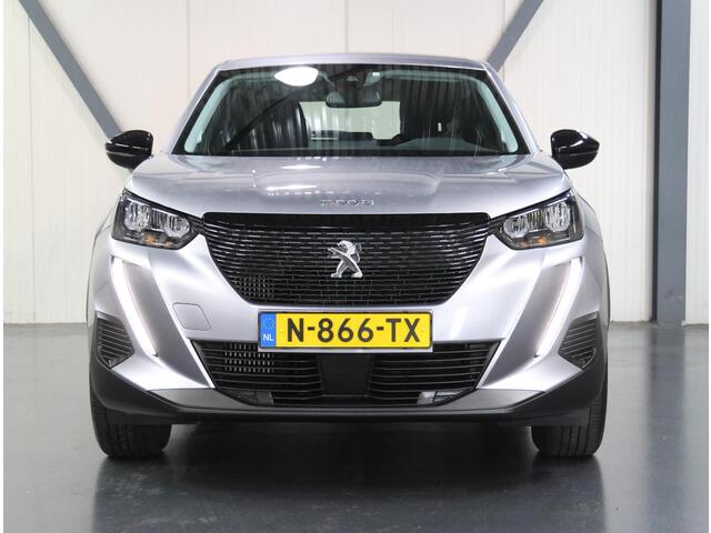 Peugeot 2008 1.2 130PK Active Pack | AUTOMAAT | AppleCarPlay/AndroidAuto | Armsteun | Climate Control | Cruise Control | FULL LED | LMV | Parkeersensoren | Isofix | Afneembare Trekhaak |