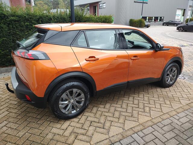 Peugeot 2008 1.2 PureTech Active Pack Navi-Carplay Cruise-Control Stoelverwarming Led