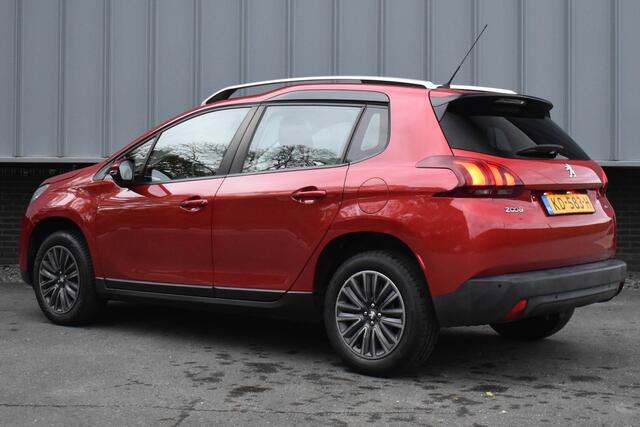 Peugeot 2008 1.2 PureTech Blue Lion | Nwe. Distributie | PANO | NAVI | DAB | PDC