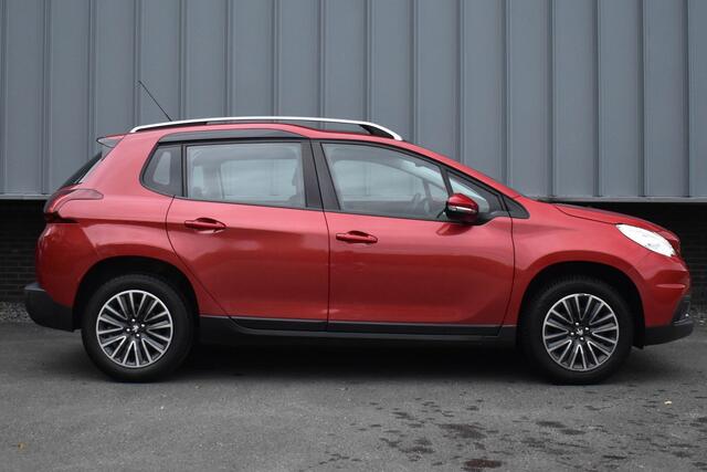 Peugeot 2008 1.2 PureTech Blue Lion | Nwe. Distributie | PANO | NAVI | DAB | PDC