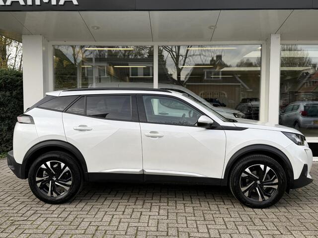 Peugeot 2008 1.2 PureTech Allure | Navigatie | 3D-Cockpit | Stoelverwarming | Parkeersensoren met Camera | Climate & Cruise Control |