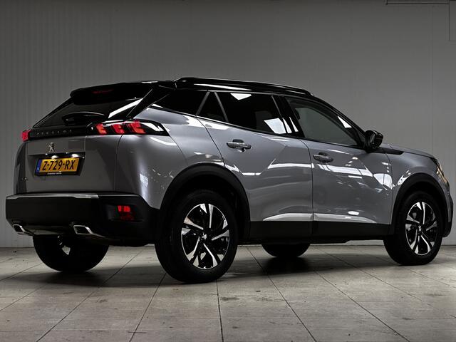 Peugeot 2008 1.2 PureTech Allure Pack/ Half-Leder/ 17'' LMV/ Two-Tone/ LED Koplampen/ Lane-Assist./ Camera/ Apple + Android/ Virtual Cockpit/ Clima/ Cruise/ Bluetooth/ Armsteun/ PDC/ Extra getint glas.