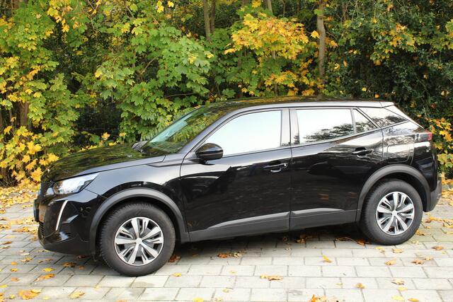 Peugeot 2008 1.2 PureTech Active navgatie D.riem is vervangen!! Plaat van een auto!!