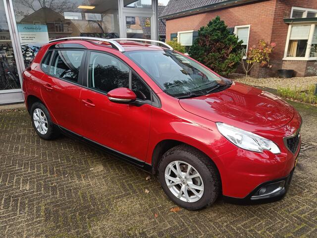 Peugeot 2008 1.2 PureTech Blue Lion //Trekhaak//Navigatie+DAB