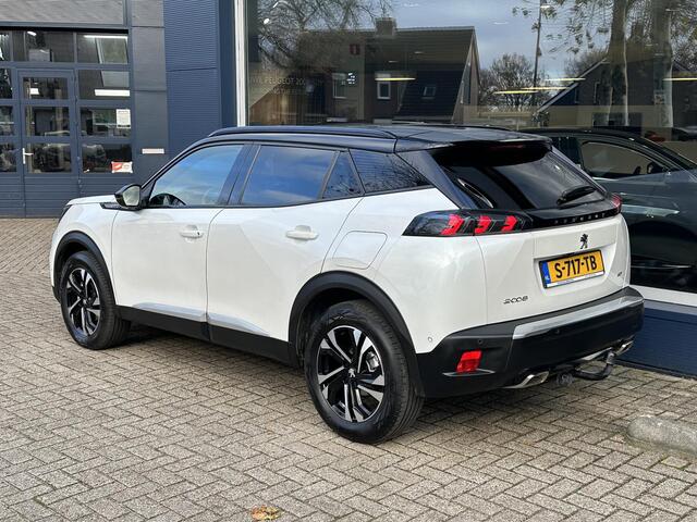 Peugeot 2008 1.2 Turbo GT 130pk Automaat 1e eigenaar | Stoelverwarming | Full Map Navigatie | Apple Carplay | Trekhaak | Full Led Koplampen | Keyless Entry | Parkeersensoren Rondom | Parelmoer Wit Metallic.