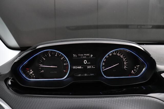 Peugeot 2008 1.2 PureTech Allure | PANODAK | TREKHAAK | CAMERA | NAVI | CRUISE |