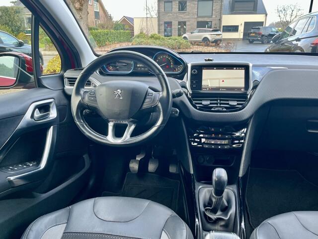 Peugeot 2008 1.2 PureTech Allure Navigatie Cruise control