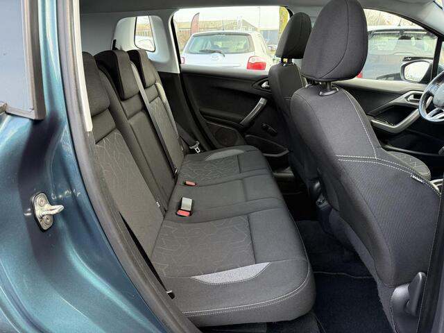 Peugeot 2008 1.2 PureTech Active 2e Eigenaar,Pano,Navi,Afn.Trekhaak,Dealer Onderhouden,Pdc,110pk,Airco,Cruise,Distributie vv 2023,Apk tot 06-2026