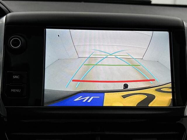 Peugeot 2008 110 PK Allure | Rijklaar | Parkeersensoren | Camera | Trekhaak |