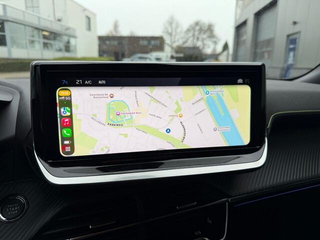 Peugeot 2008 HYBRID 145 GT Alcantara