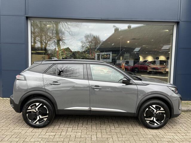 Peugeot 2008 1.2 Hybrid 145 PK GT | Automaat Hybride | Alcantara Bekleding | Stoelverwarming & Massage | Navigatie Via Telefoon | Parkeer Camera | Keyless Entry | Full LED Verlichting | Zwart Dak | Cruise Control Adaptief | Climate Control | Hoge Zitpositie.