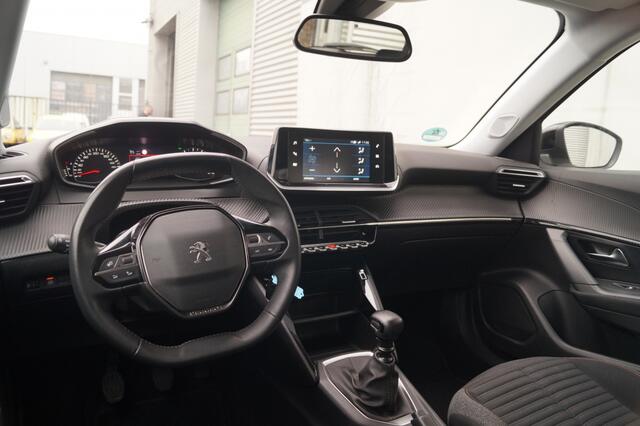 Peugeot 2008 1.2 PureTech 130pk Active Pack -NAVI-CAM-PDC-