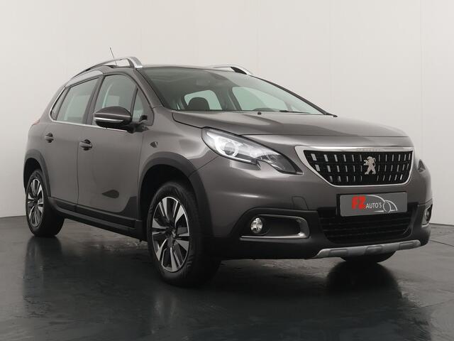 Peugeot 2008 1.2 PureTech GT-line - Navigatie - Panoramadak - Trekhaak - Climate Control