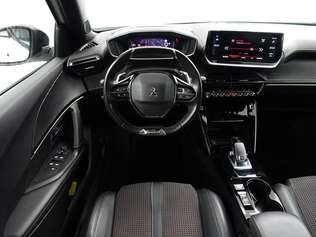 Peugeot 2008 1.2 PureTech GT Pack Aut- Two Tone, Carplay, Android Auto, Sfeerverlichting, Carbon, 360 Camera, Virtual cockpit