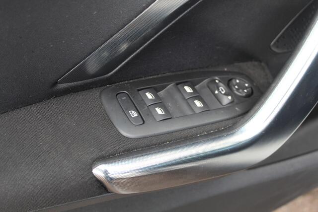 Peugeot 2008 1.2 PureTech Allure//Automaat//Pano//Camera!!