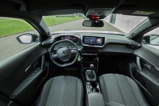 Peugeot 2008 1.2 PureTech Allure Fabrieksgarantie!!