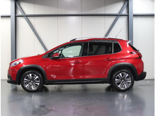 Peugeot 2008 1.2 110PK Allure | Panoramadak | AppleCarplay/Android Auto | 16"LMV | Navigatie | Cruise Control | Climate Control | Isofix | Privacy Glass |