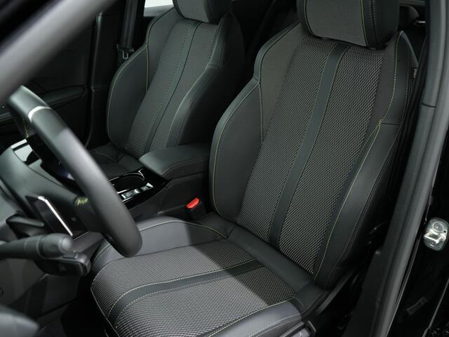 Peugeot 2008 1.2 HYBRID 136PK E-DCS6 GT | Navi | Cruise Adaptief | 360 camera .