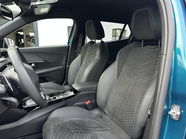 Peugeot 2008 1.2 Hybrid 145 PK GT | ¤ 8500,- DEMO VOORDEEL | Automaat Hybride | Navigatie | Alcantara Bekleding | Stoelverwarming | 360 Graden Camera | Keyless Entry | Full LED Verlichting | Zwart Dak | Dode Hoek Detectie | Cruise Control Adaptief | Climate Control |