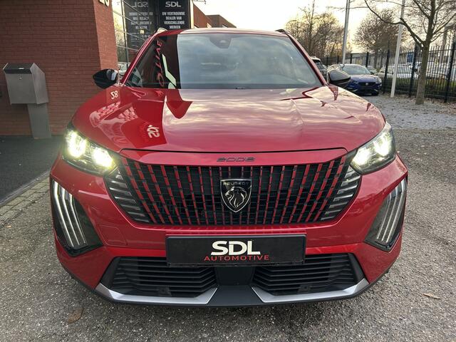 Peugeot 2008 1.2 PureTech 130 Allure // FULL LED // APPLE CARPLAY / ANDROID AUTO // KEYLESS // STOELVERWARMING // PDC V+A