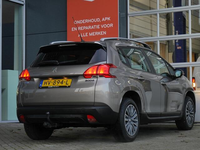 Peugeot 2008 1.2 PureTech Active | Automaat | Navigatie | Trekhaak | Parkeersensoren achter | Panorama dak | Cruise control | Bluetooth | Elektrische ramen voor | Airco