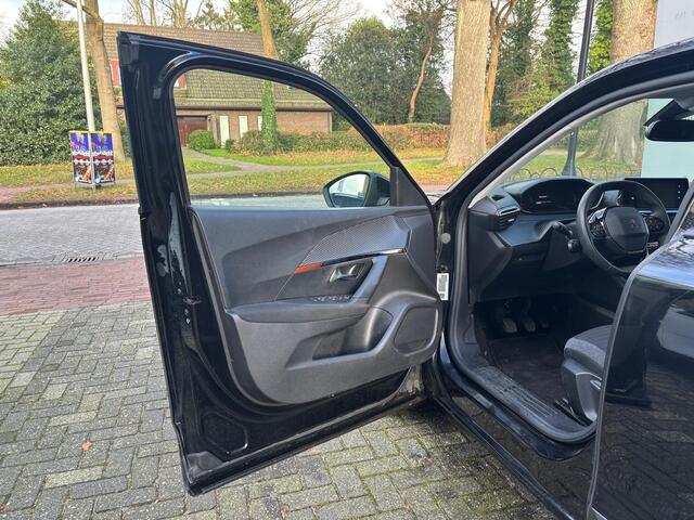 Peugeot 2008 1.2 PureTech Blue Lease Active