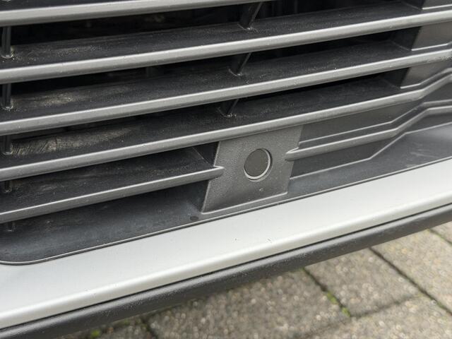 Peugeot 2008 GT 1.2 Hybrid 136PK e-DCS6 Automaat Navigatie, Achteruitrijcamera, Keyless, Parkeersensoren, Adaptieve Cruise Control, Apple Carplay, Android Auto