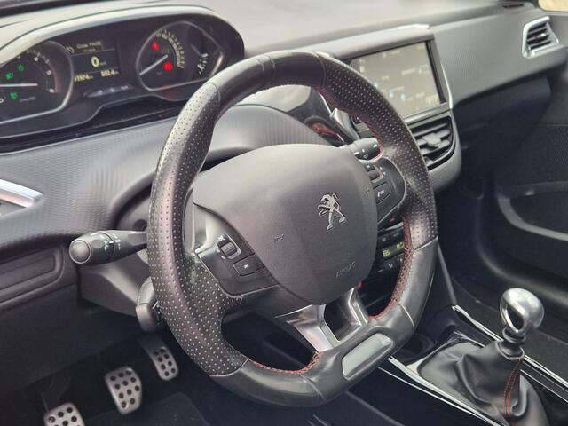 Peugeot 2008 1.6 BlueHDi Allure | Cruise control | Electronic climate controle | Trekhaak