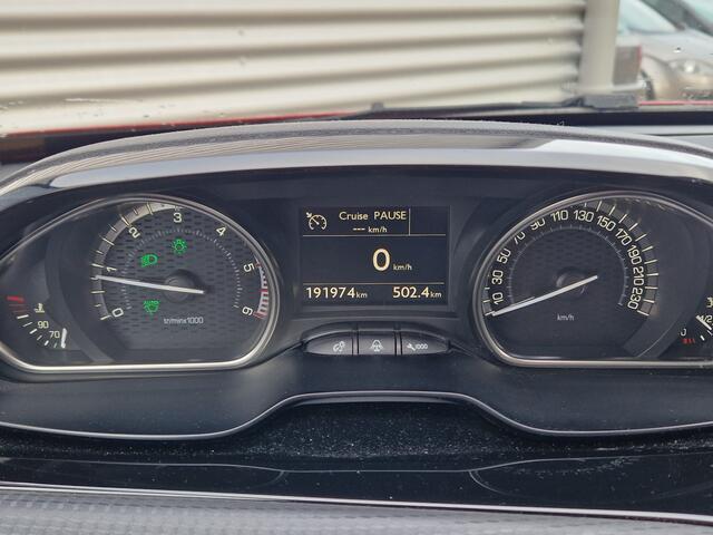 Peugeot 2008 1.6 BlueHDi Allure | Cruise control | Electronic climate controle | Trekhaak