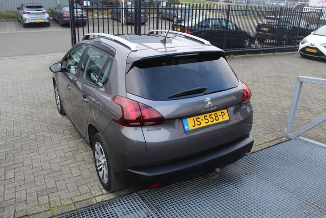 Peugeot 2008 1.2 AUTOMAAT Airco/Trekhaak/Navigatie/Cruise control/Parkeersensoren/Licht metalen velgen