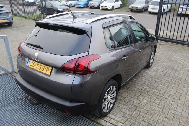Peugeot 2008 1.2 AUTOMAAT Airco/Trekhaak/Navigatie/Cruise control/Parkeersensoren/Licht metalen velgen