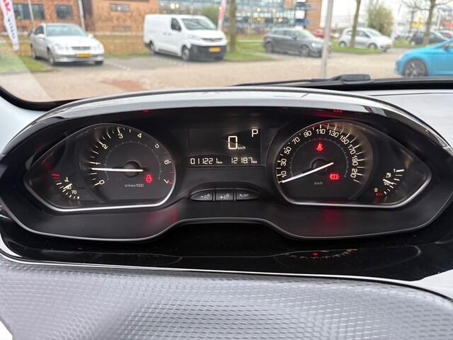 Peugeot 2008 1.2 PureTech Signature | Navi | Cruise | 11.221 km Dealeronderhouden