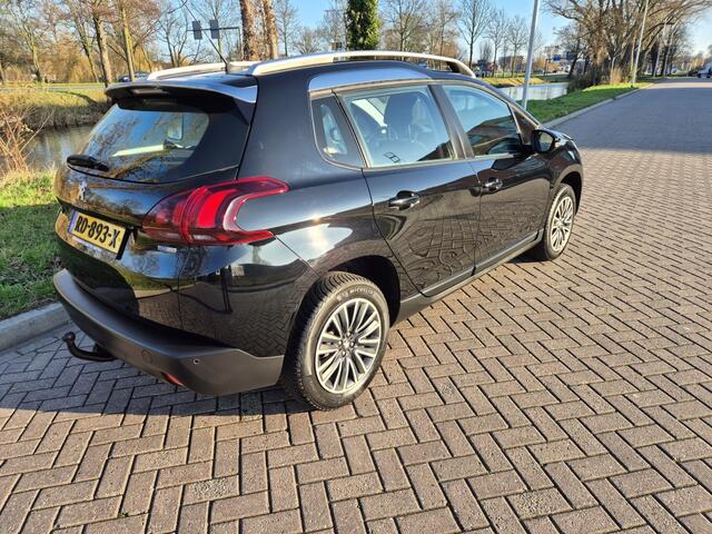 Peugeot 2008 1.2 PureT. Blue Lion