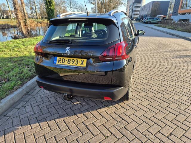 Peugeot 2008 1.2 PureT. Blue Lion