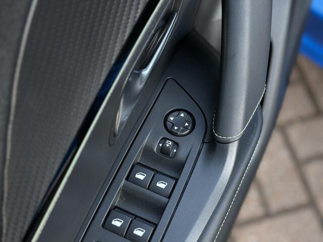 Peugeot 2008 1.2 PureTech GT-Line Automaat! 24.735 km!!! | PDC V+A | Camera | Full Led | Navi | Cruise | LM Velgen | Dodehoekdetectie | RIJKLAARPRIJS INCL 12 MAANDEN GARANTIE EN BEURT